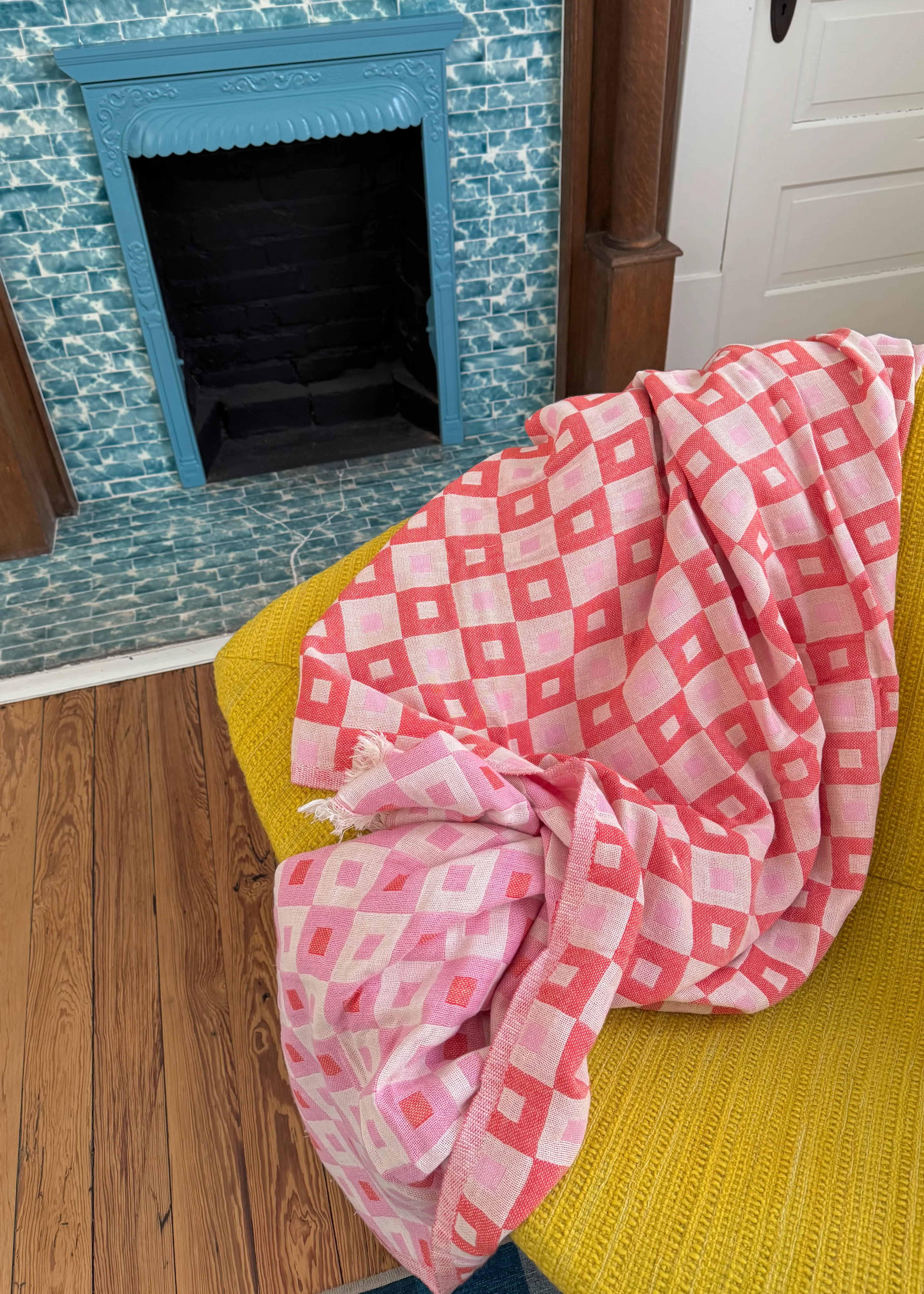 GIANT THROW / DIDI - Image 3