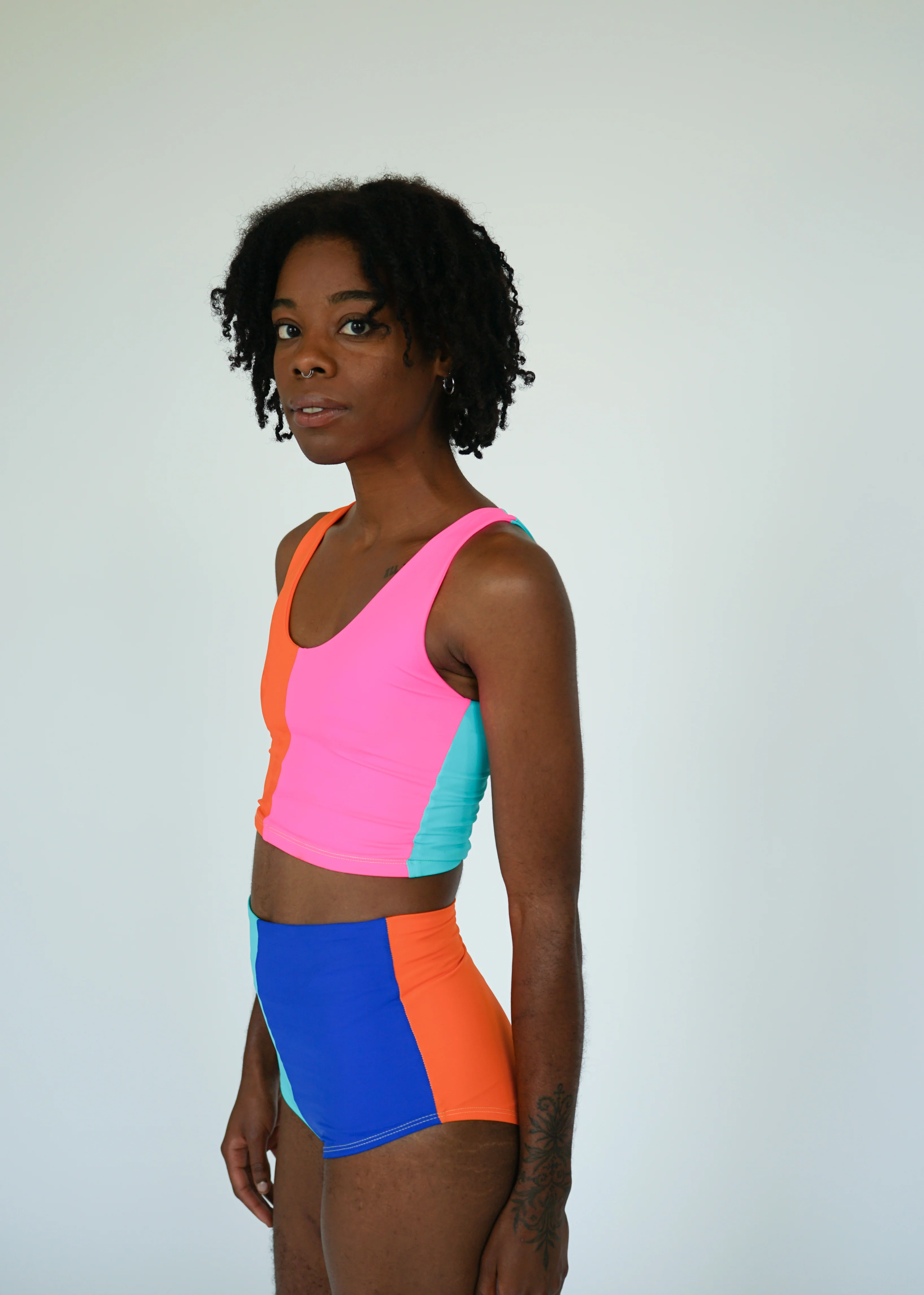 SWIM TANK / BEACH BALL - Image 3